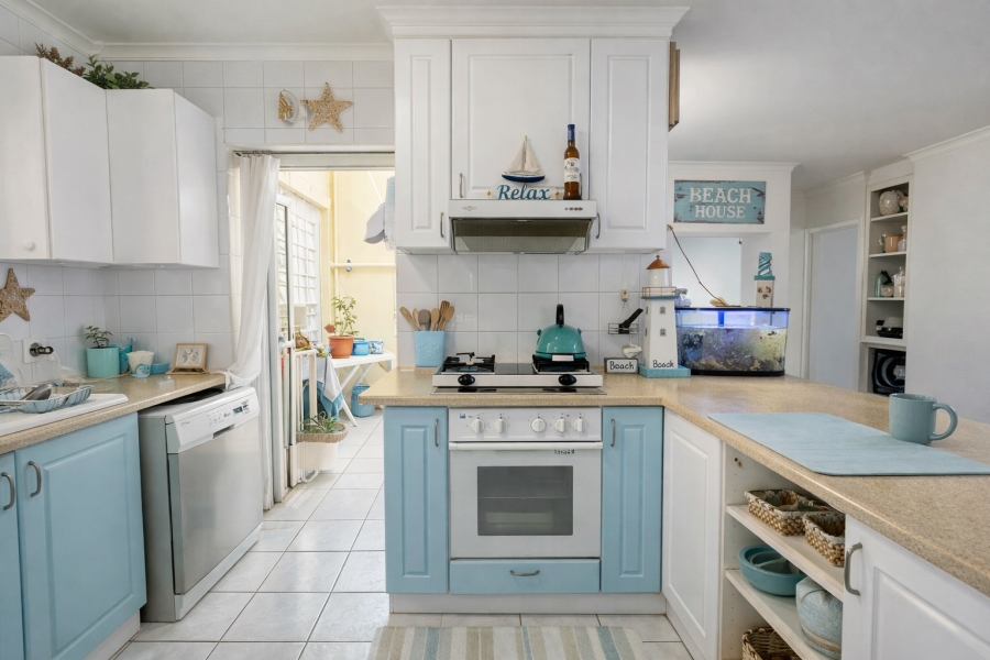 2 Bedroom Property for Sale in Harbour Island Western Cape